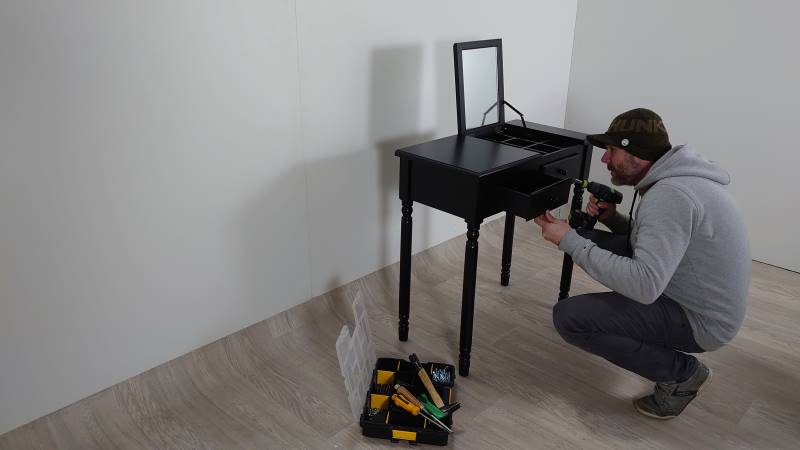Smontovaný nábytek připravený k odeslání