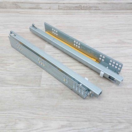 Výsuv pro zásuvku s tlumením Emuca 450 mm