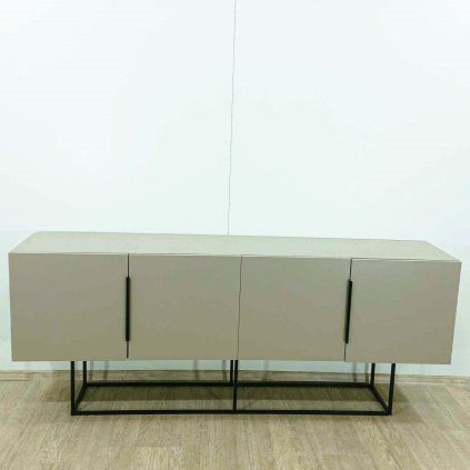 Šedobéžový TV stolek 200x55 cm Titan Marckeric