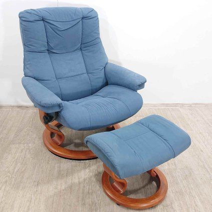 Modré relaxační křeslo s podnožkou MAYFAIR Stressless