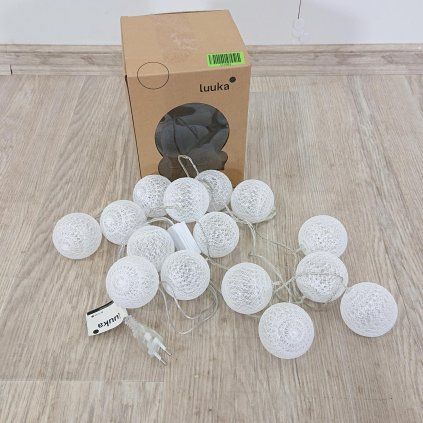 Bílý světelný řetěz s LED žárovkami Bonami Essentials, 15 světýlek
