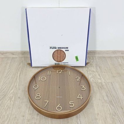 Hnědé nástěnné hodiny z lipového dřeva Karlsson Pure Medium, o 40 cm