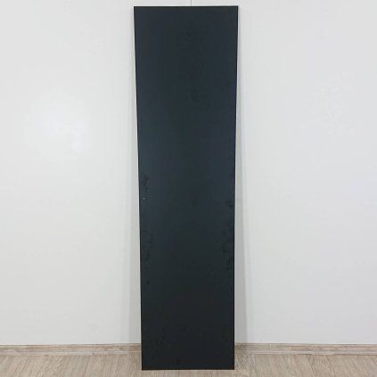 Černá dvířka 176 cm